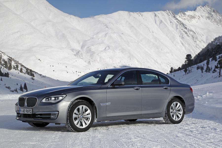  BMW 740d xDrive (F01) 2012 года  (WW) (фото 4 из 12)
